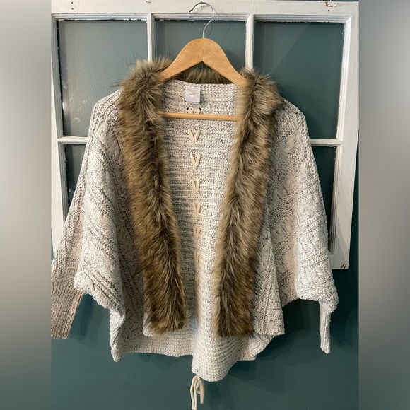 Cozy Cardigan with Faux Fur Neckline - Picture 1 of 4